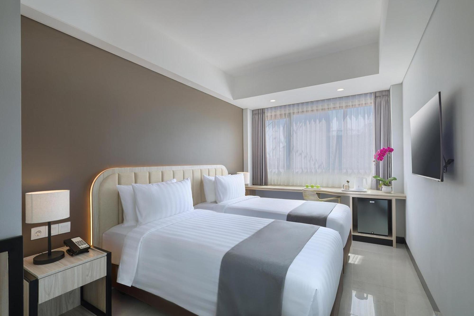 Royal Regantris Kuta Resort 4*
