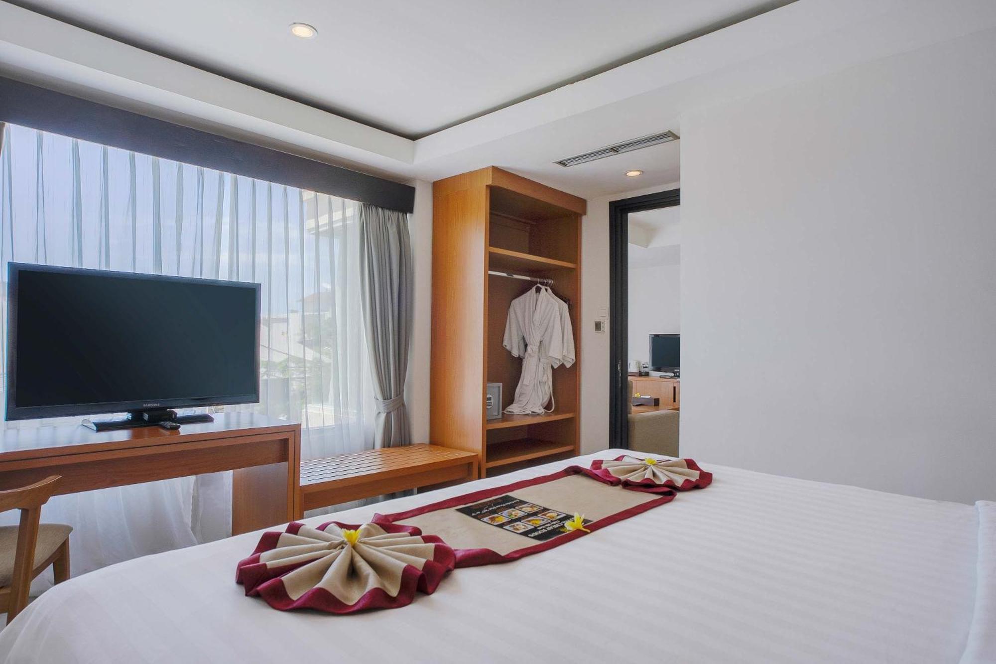 Resort Royal Regantris Kuta 4*
