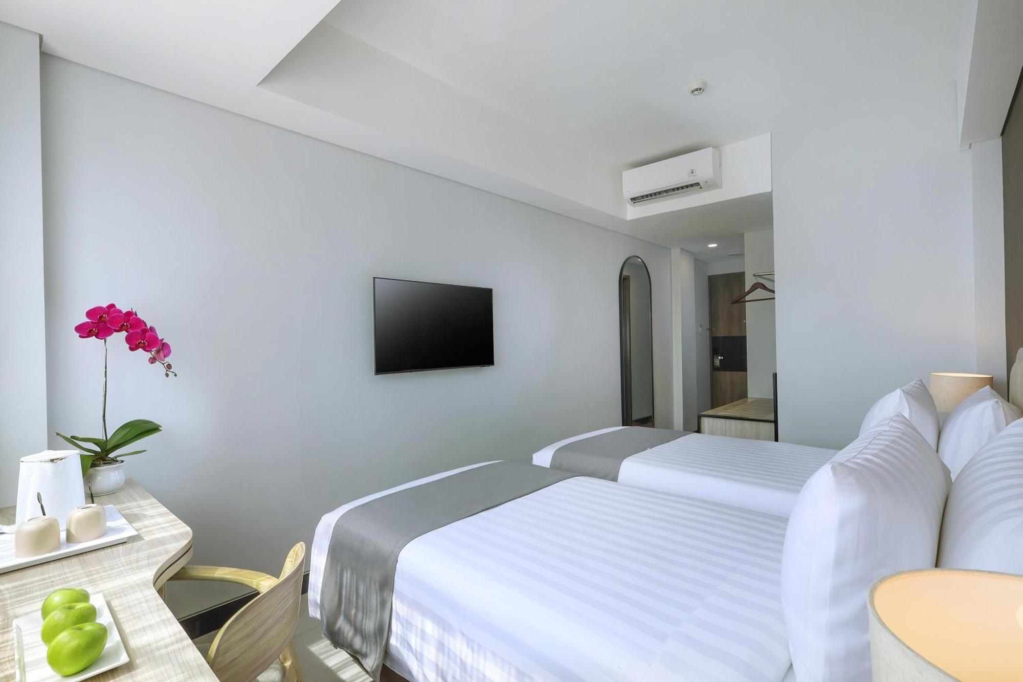 Royal Regantris Kuta Resort
